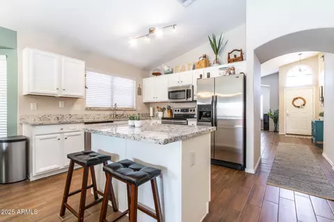 2323 E Aire Libre Ave, Phoenix, AZ 85022 photo 9