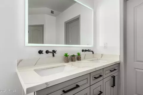 328 E Ivy St, Mesa, AZ 85201 photo 20