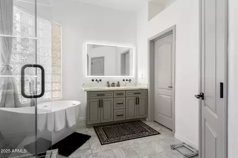 328 E Ivy St, Mesa, AZ 85201 photo 22
