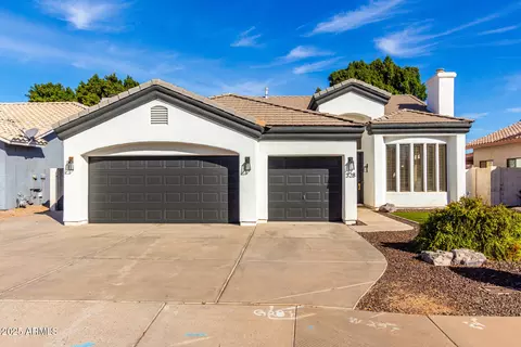 328 E Ivy St, Mesa, AZ 85201