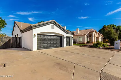 328 E Ivy St, Mesa, AZ 85201 photo 2
