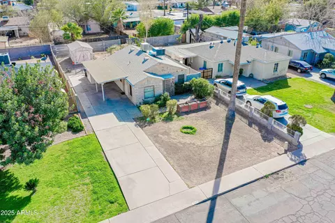 View/Area - 2237 E Windsor Ave, Phoenix, AZ 85006 photo 1 of 5