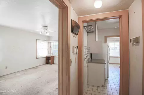 Entry Way - 2237 E Windsor Ave, Phoenix, AZ 85006 photo 2 of 2