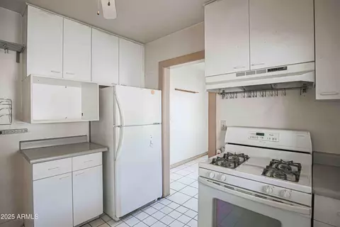 Kitchen - 2237 E Windsor Ave, Phoenix, AZ 85006 photo 2 of 3
