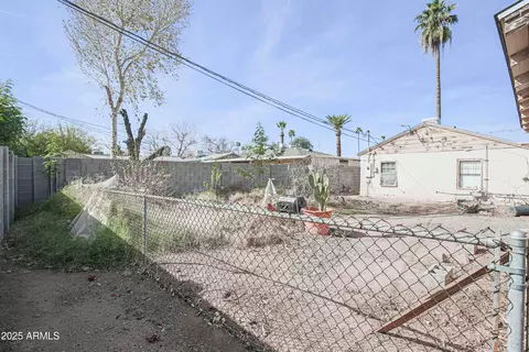 Exterior - 2237 E Windsor Ave, Phoenix, AZ 85006 photo 8 of 16