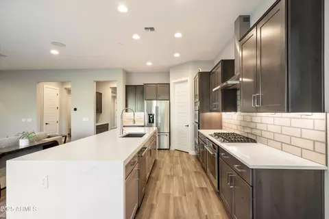 2843 E Los Gatos Dr, Phoenix, AZ 85050 photo 11