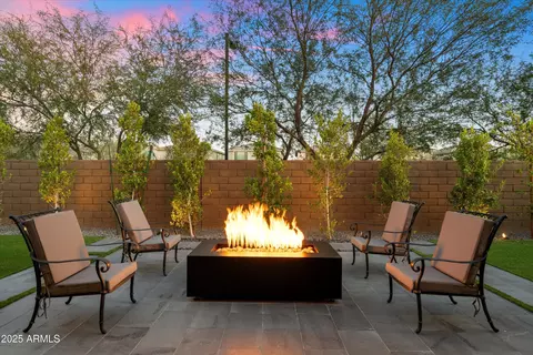2843 E Los Gatos Dr, Phoenix, AZ 85050 photo 24