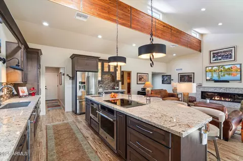 8165 E Del Marino Dr, Scottsdale, AZ 85258