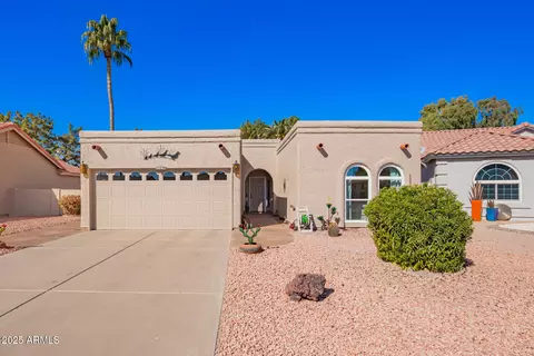 25236 S Lakeway Dr, Sun Lakes, AZ 85248