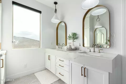 Bath - 4226 E Marlene Dr, Gilbert, AZ 85296 photo 1 of 2