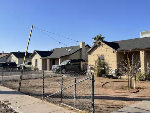 2930 E Monroe St, Phoenix, AZ 85034