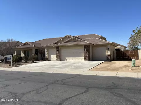39642 N Oxford Way, San Tan Valley, AZ 85140