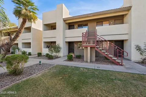 3301 Earll Dr #210, Phoenix, AZ 85018