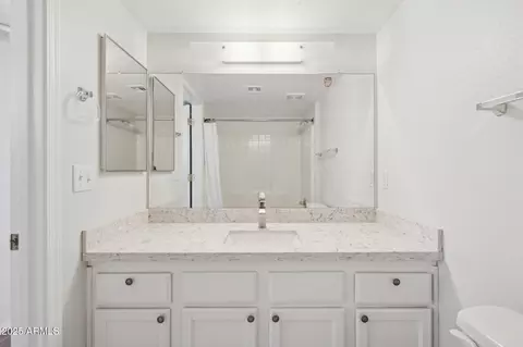 3301 Earll Dr #210, Phoenix, AZ 85018 photo 19