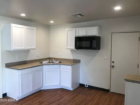 Other - 2924 E Monroe St, Phoenix, AZ 85034 photo 5 of 6
