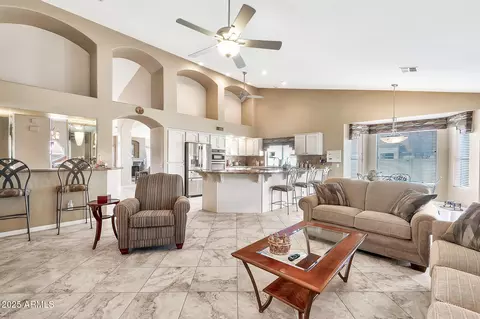 25043 S Hollygreen Dr, Sun Lakes, AZ 85248
