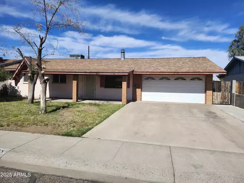 3618 W Las Palmaritas Dr, Phoenix, AZ 85051