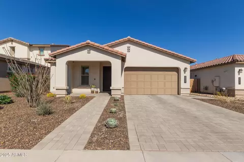 7442 W Redbird Rd, Peoria, AZ 85383