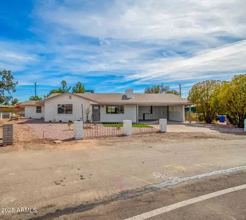 6655 E Rustic Dr, Mesa, AZ 85215