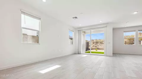 Living - 1111 E Mcneil St, Phoenix, AZ 85042 photo 2 of 3