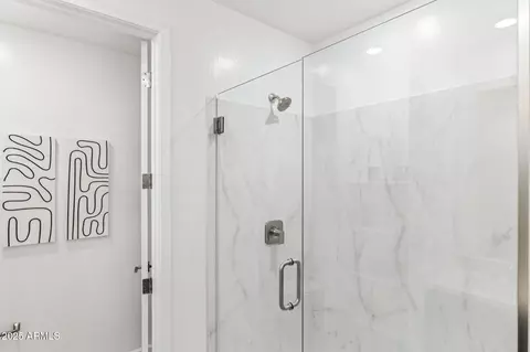 Bath - 1111 E Mcneil St, Phoenix, AZ 85042 photo 2 of 3