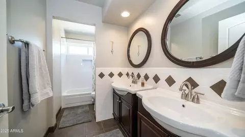 Bath - 14052 S 24th Way, Phoenix, AZ 85048 photo 4 of 4