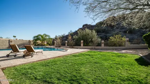 Exterior - 14052 S 24th Way, Phoenix, AZ 85048 photo 9 of 13