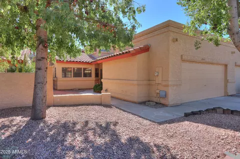 4843 W Del Rio St, Chandler, AZ 85226