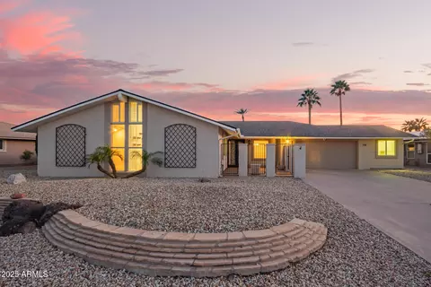 11005 W Crestbrook Dr, Sun City, AZ 85351