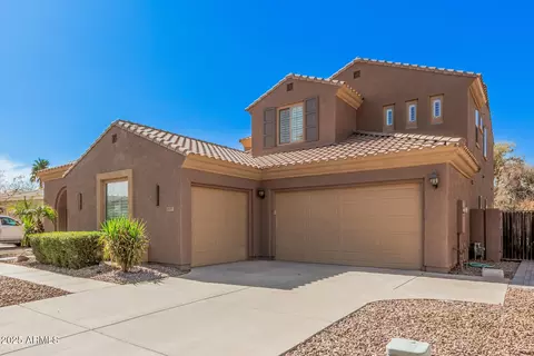 4376 S Summit St, Gilbert, AZ 85297