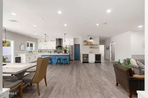 3312 E Sells Dr, Phoenix, AZ 85018 photo 4