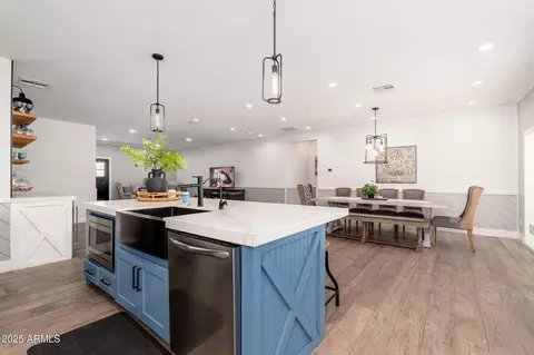 3312 E Sells Dr, Phoenix, AZ 85018 photo 10