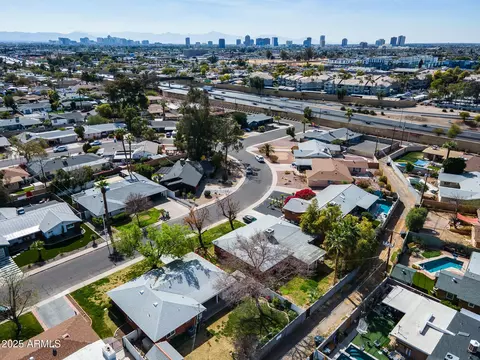View/Area - 1837 E Coolidge St, Phoenix, AZ 85016 photo 5 of 5