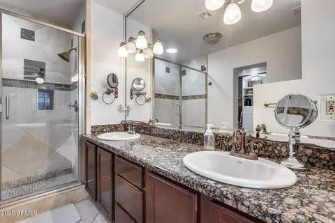 Bath - 1837 E Coolidge St, Phoenix, AZ 85016 photo 2 of 2