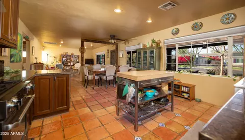 1261 Edgemont Ave, Phoenix, AZ 85006 photo 18