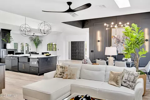 Living - 9430 N 25th St, Phoenix, AZ 85028 photo 1 of 3