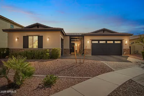 3793 E Canyon Pl, Chandler, AZ 85249