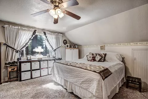 Bedroom - 5749 W Pine Cir, Pine, AZ 85544 photo 3 of 4