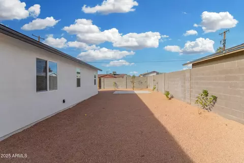 Exterior - 42 E 14th St, Mesa, AZ 85201 photo 5 of 6