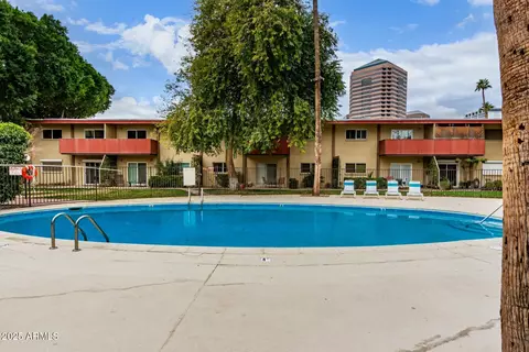 Exterior - 355 E Thomas Rd #B110, Phoenix, AZ 85012 photo 5 of 11