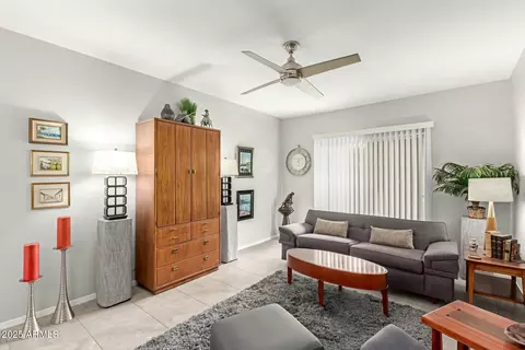 Living - 355 E Thomas Rd #B110, Phoenix, AZ 85012 photo 1 of 5
