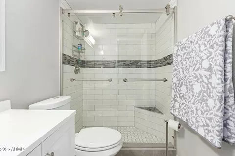 Bath - 355 E Thomas Rd #B110, Phoenix, AZ 85012 photo 2 of 2