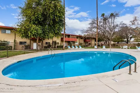 355 E Thomas Rd #B110, Phoenix, AZ 85012