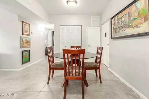 Dining - 355 E Thomas Rd #B110, Phoenix, AZ 85012 photo 2 of 2