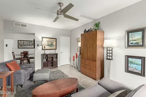 Living - 355 E Thomas Rd #B110, Phoenix, AZ 85012 photo 5 of 5