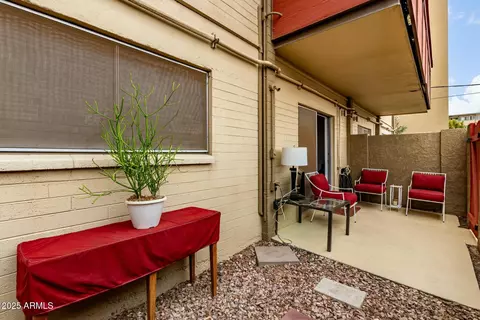 Exterior - 355 E Thomas Rd #B110, Phoenix, AZ 85012 photo 3 of 11