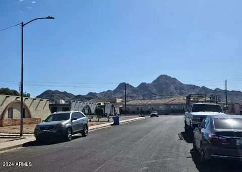 1326 E Vista Ave, Phoenix, AZ 85020