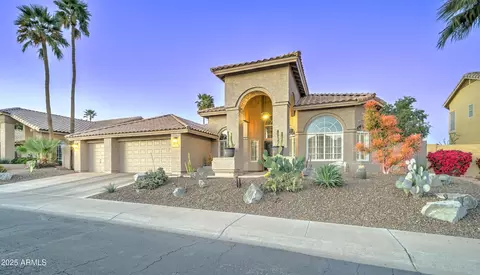 1414 E Amberwood Dr, Phoenix, AZ 85048