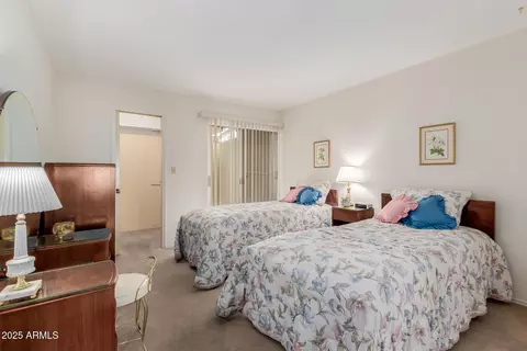Bedroom - 1651 E Borghese Pl, Phoenix, AZ 85016 photo 1 of 5