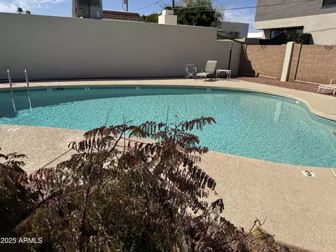 Exterior - 1651 E Borghese Pl, Phoenix, AZ 85016 photo 7 of 9